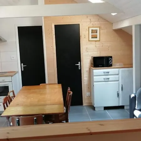 Mansarde Et Chaleureux Au Coeur De *